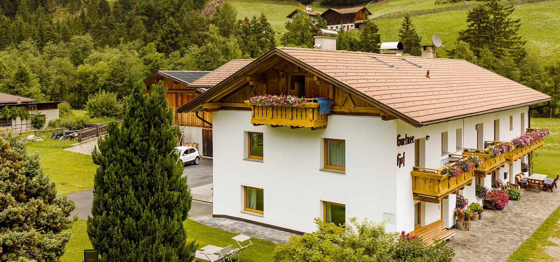 urlaub am gartnerhof in suedtirol in den dolomiten italien ferienwohnungen 3 1